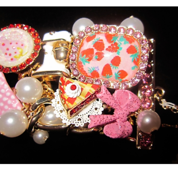 Betsey Johnson babycakes statement - Picture 7 of 7